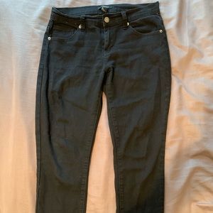 Black skinny jean